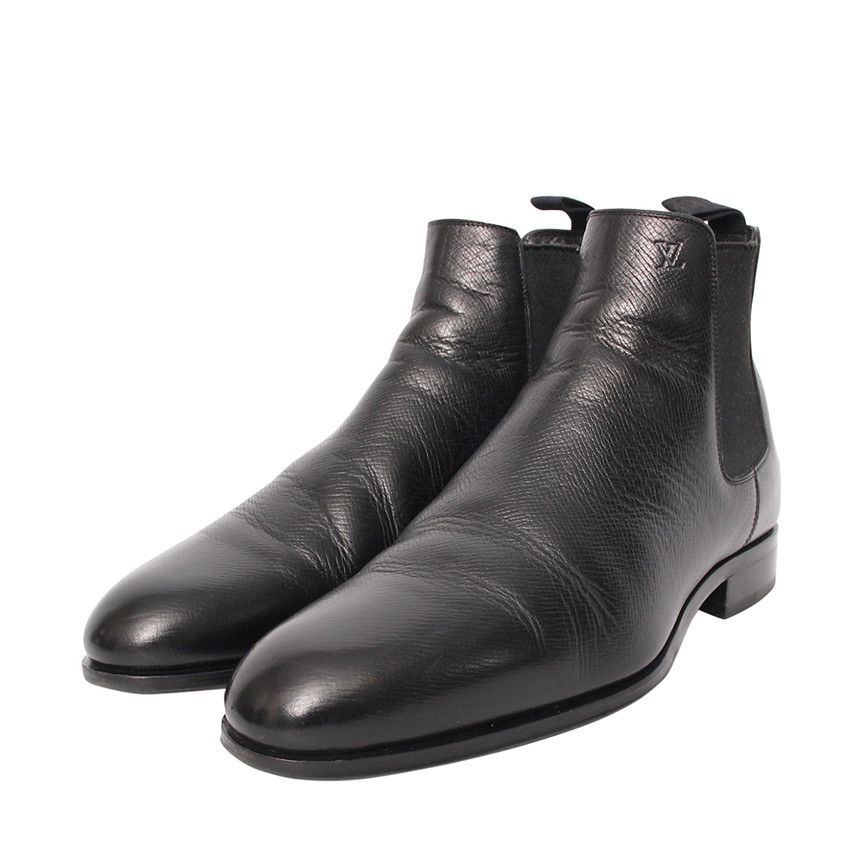 LOUIS VUITTON Leather Chelsea Boots Black Luxity